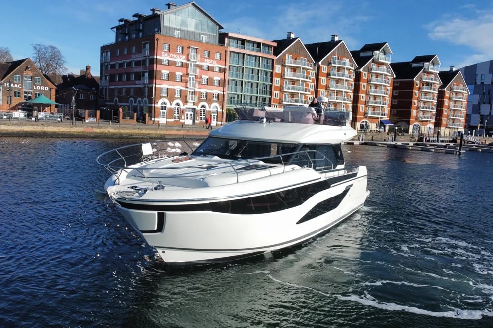 Prestige F4.9 2