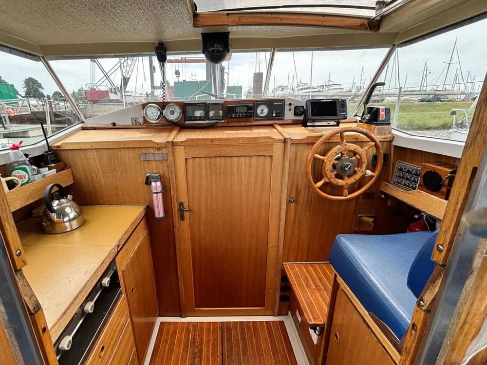 1982 LM 26 Boat for Sale in Woodbridge 2