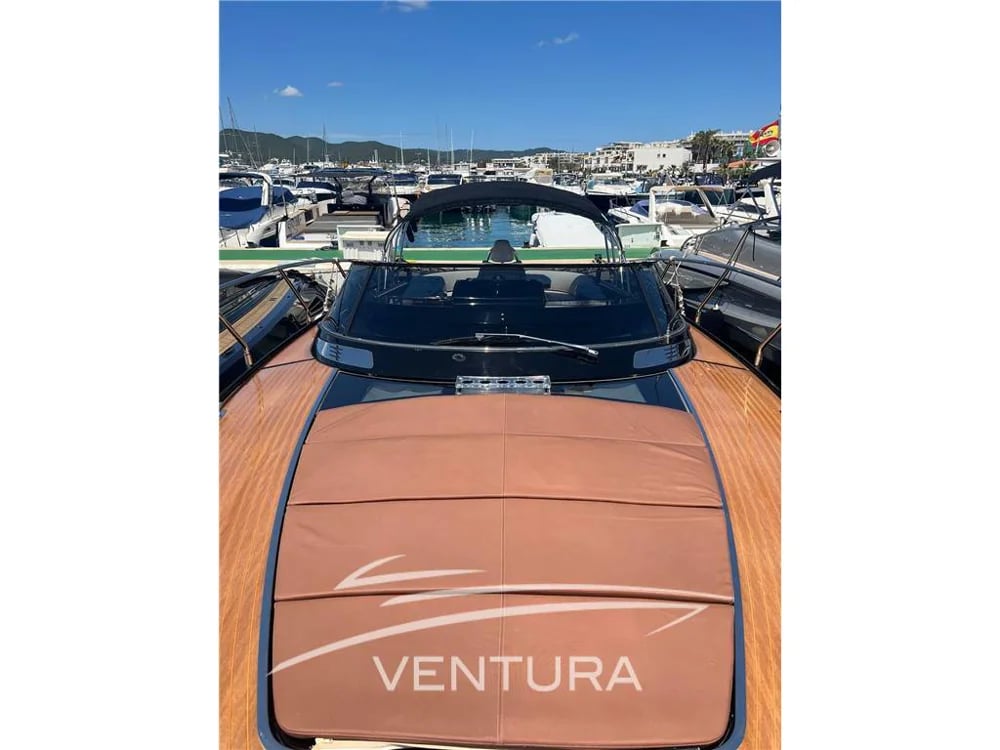 RIVA - RIVARAMA 44 3