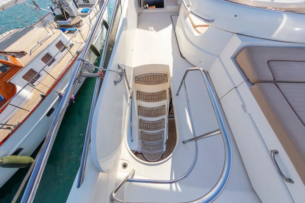 2007 Princess 61 | 19m 3