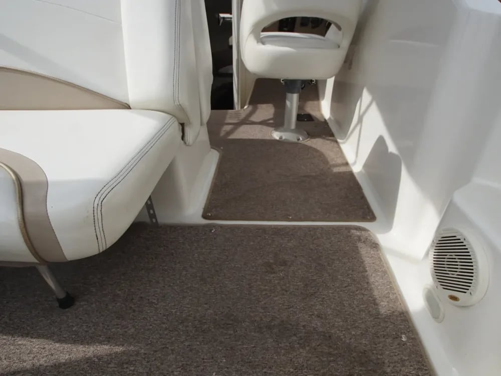 2002 Glastron GS 249 Boat for Sale in Lincoln 3