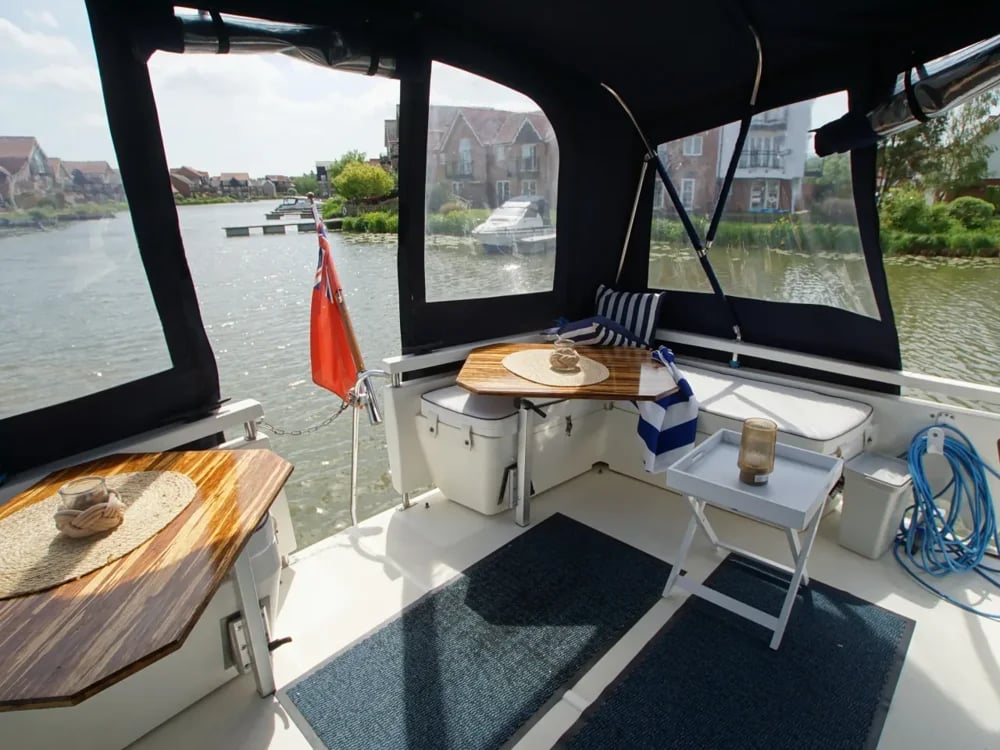 1986 Birchwood TS37 Boat for Sale in Lincoln 3