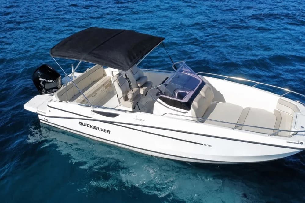 Quicksilver Activ 805 Open