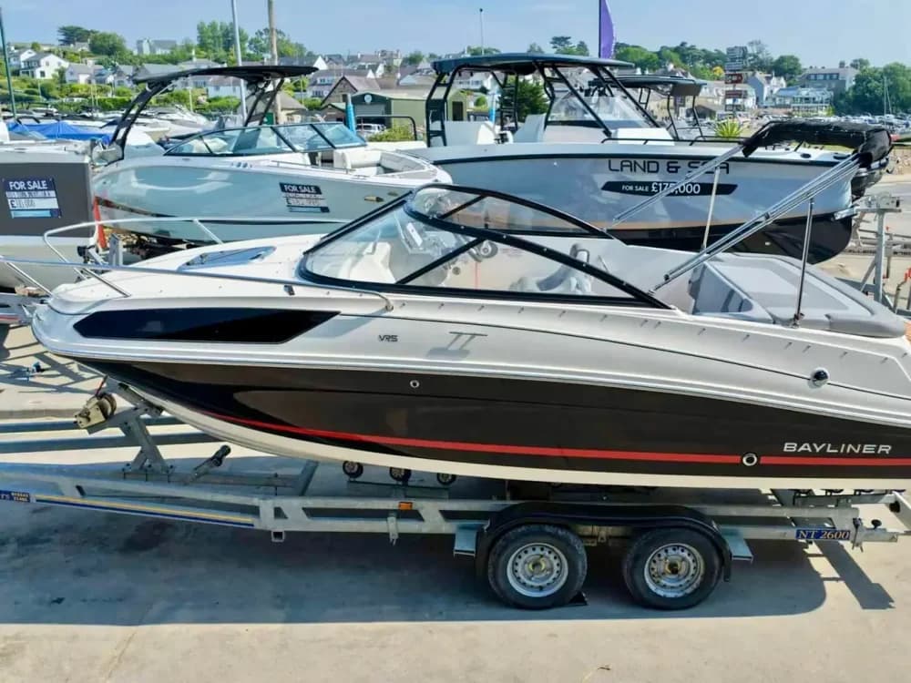 2024 Bayliner VR5 Cuddy Boat for Sale in Pwllheli