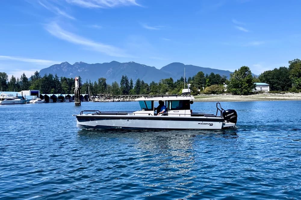 2019 Axopar 28 Cabin | 28 ft