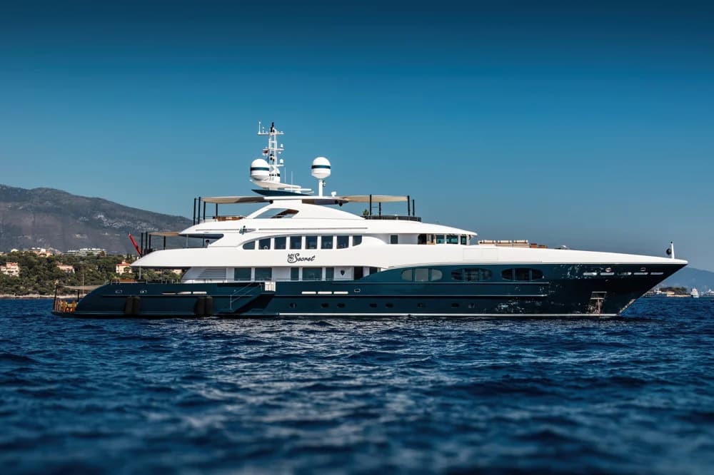 2012 Heesen Heesen 4700 Displacement