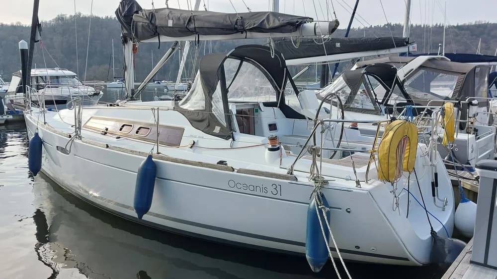 2008 Beneteau Oceanis 31 Boat for Sale in Windermere