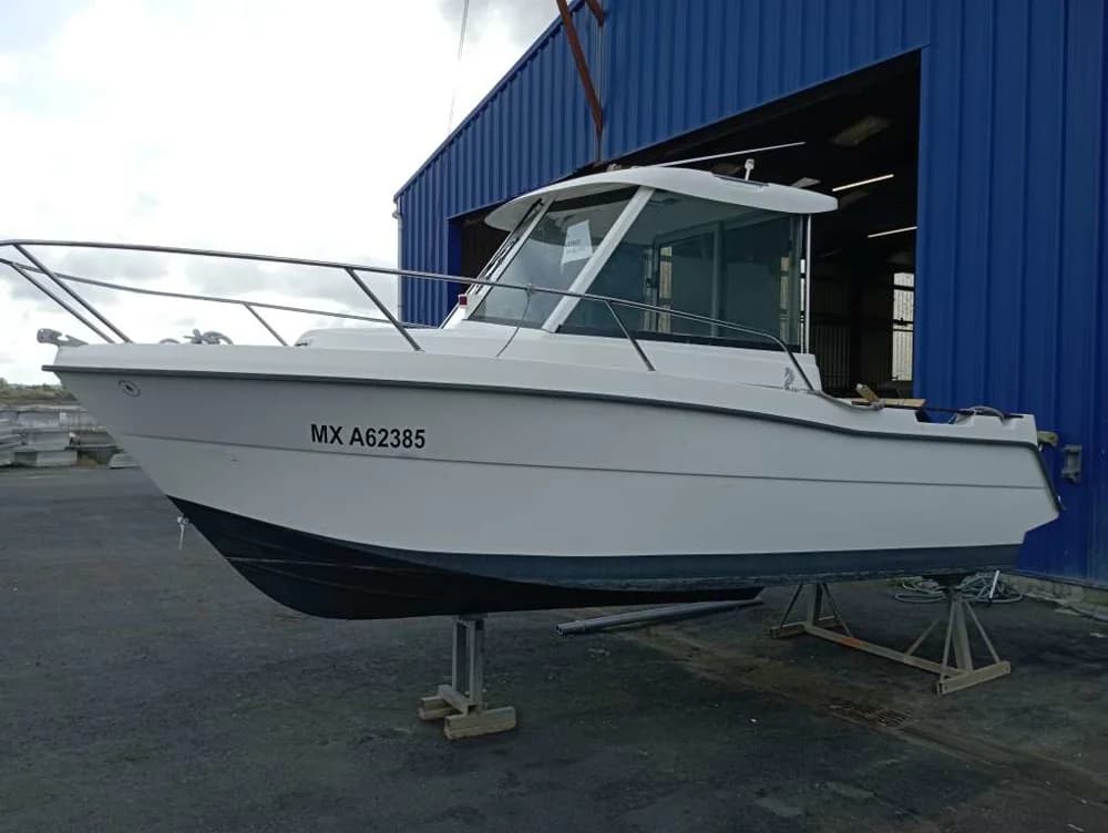Bénéteau Antares 600 HB