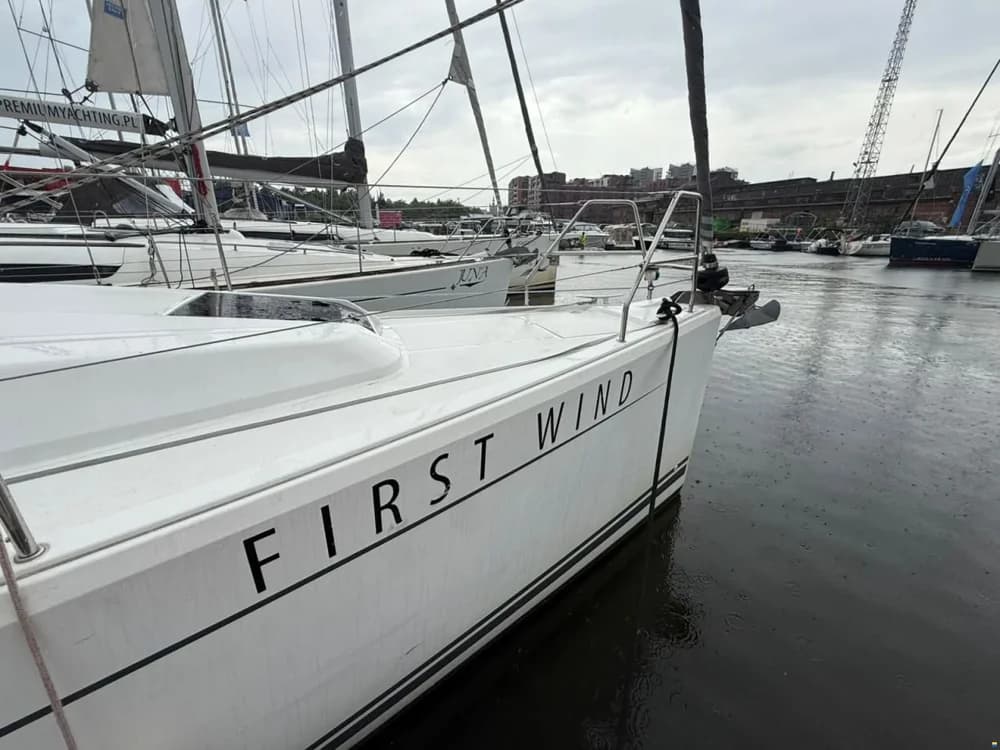 Hanse 348