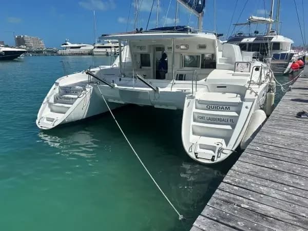 2004 Lagoon 440 Boat for Sale in Cancun