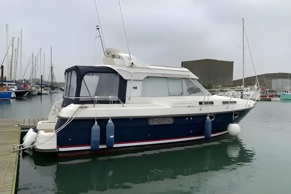 1997 Nimbus 310 Coupe Boat for Sale in Lowestoft