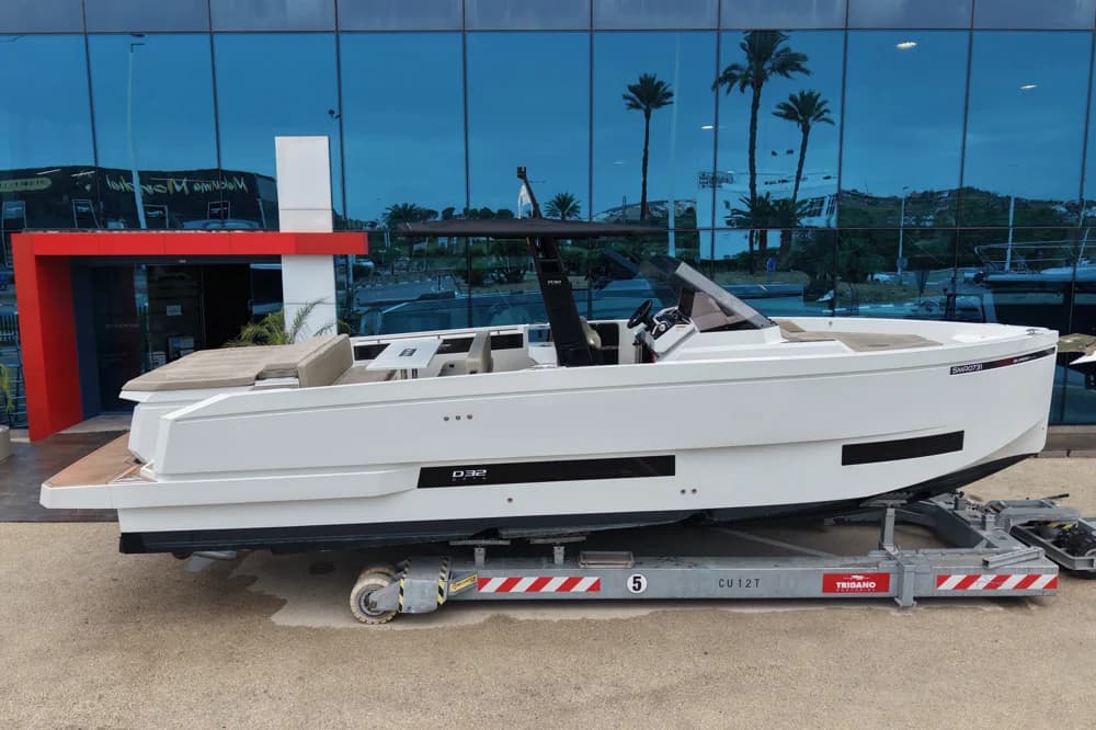 2024 De Antonio Yachts D32 | 9m