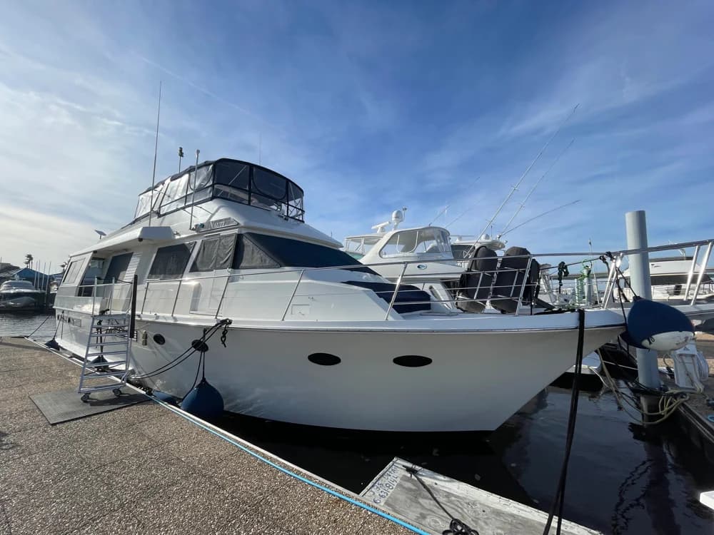 1990 Viking 63 Motor Yacht