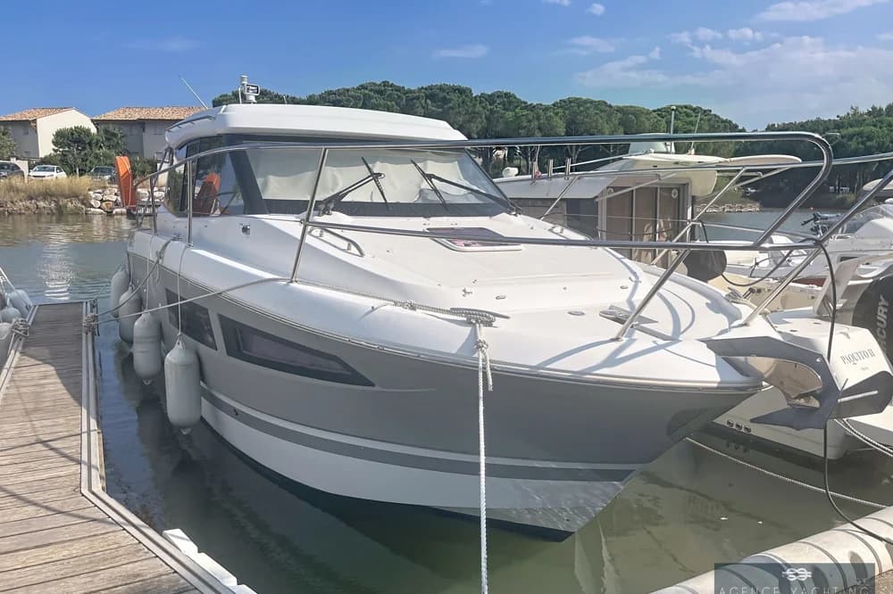 Jeanneau NC 9