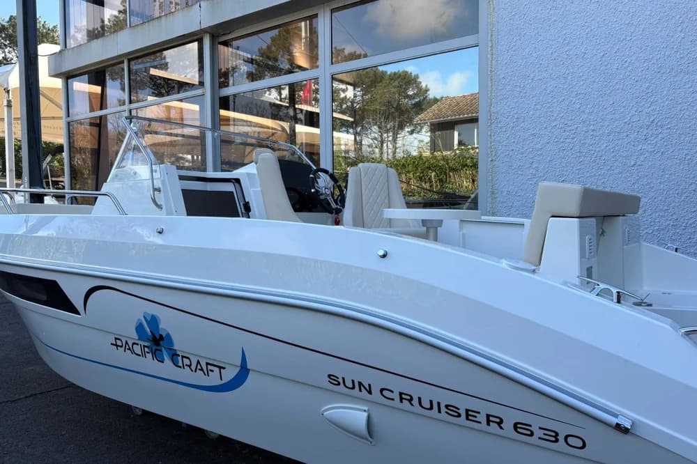Pacific Craft 630 Sun Cruiser