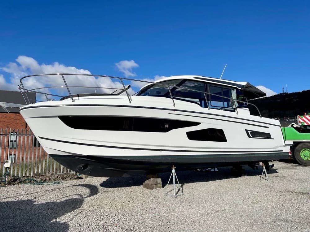 JEANNEAU MERRY FISHER 1095
