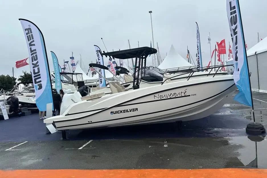 Quicksilver Activ 705 Open
