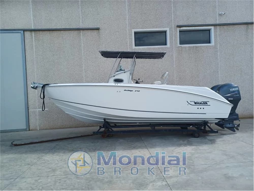 Boston Whaler - Outrage 240