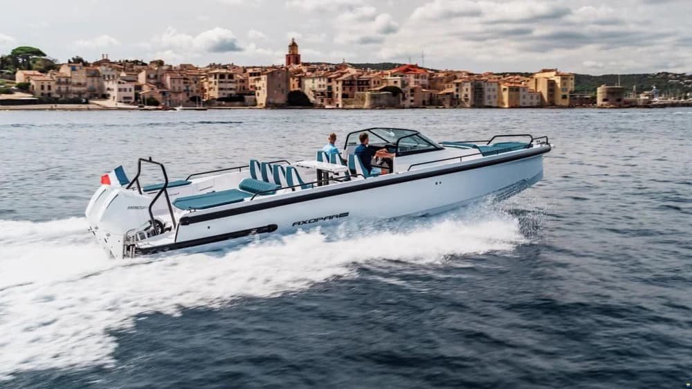 Axopar Yachts 37 Spyder
