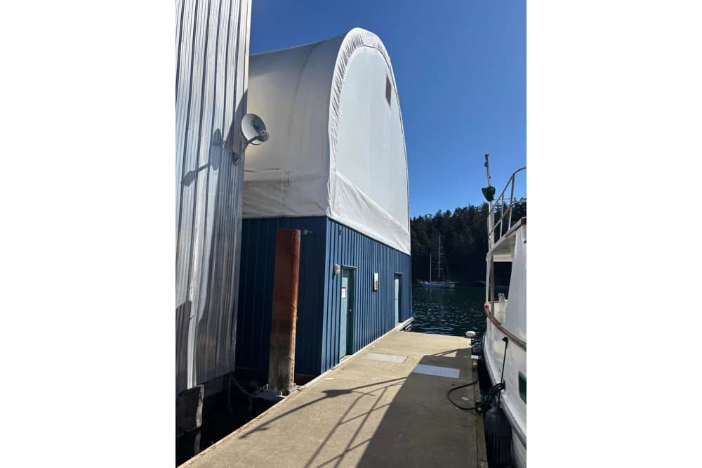 2007 Custom Boathouse 120' x 40' | 120 ft