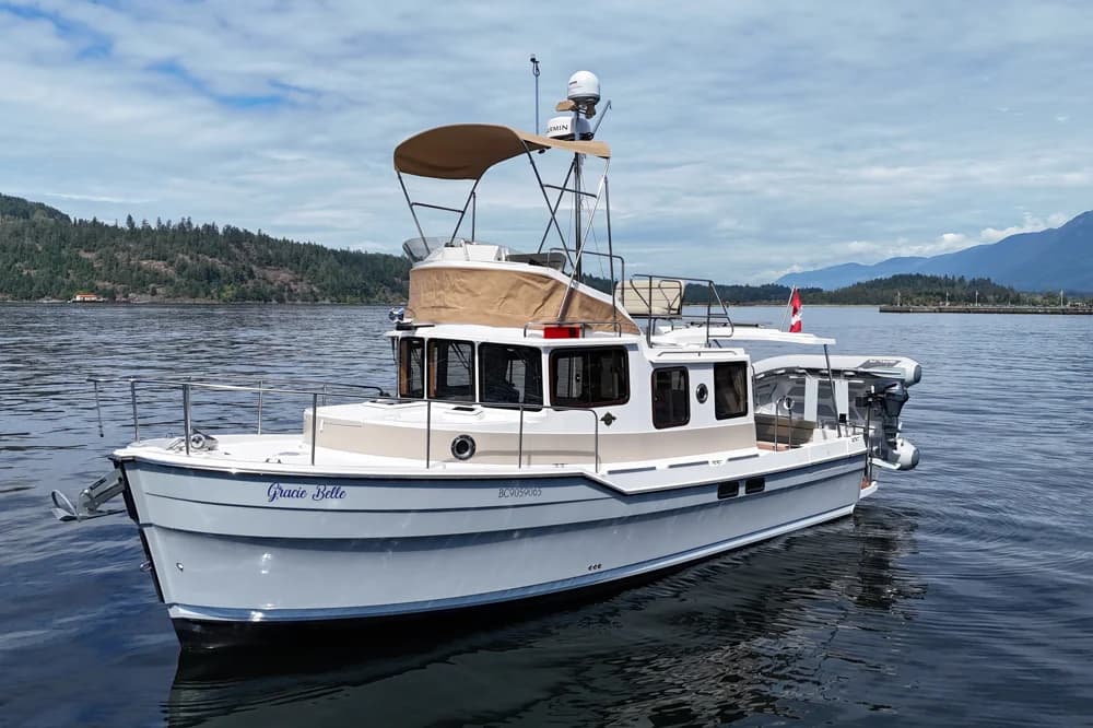 2024 Ranger Tugs R-31 CB | 34 ft