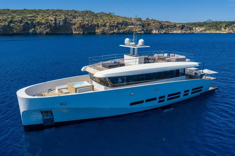 2016 Wally Ace | 89.6 ft