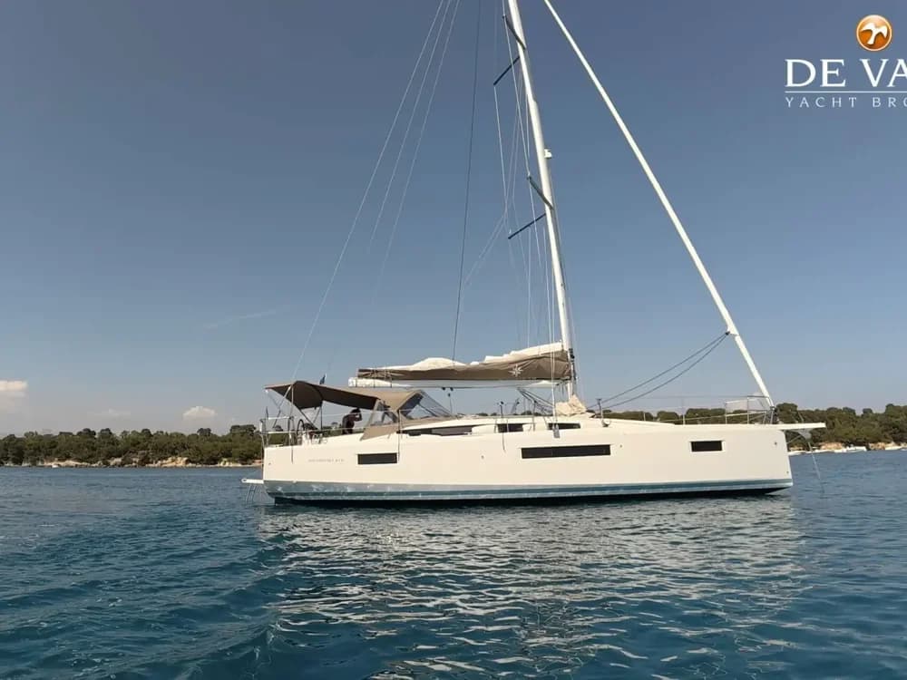 2025 Jeanneau Sun Odyssey 410 Boat for Sale in Contact De Valk Antibes