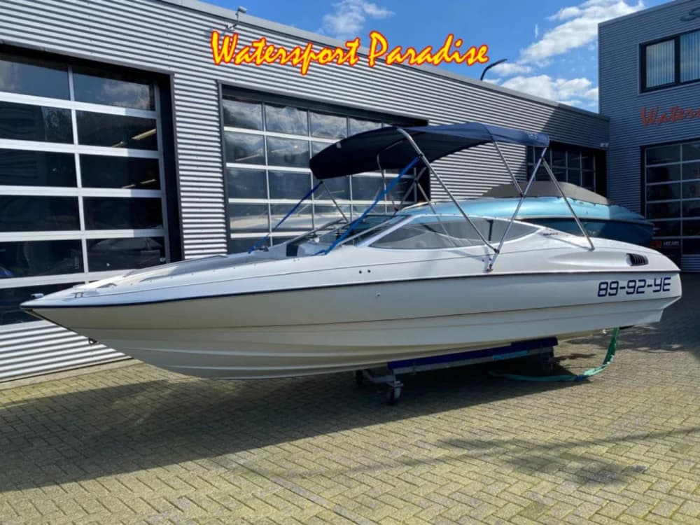 Bayliner Capri Bowrider