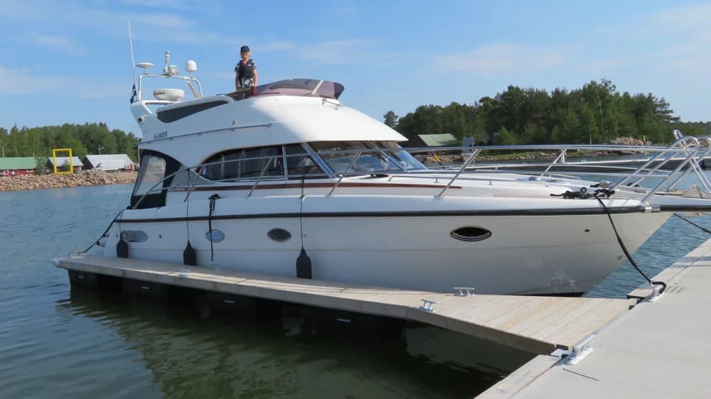 2010 Nord West 370 Flybridge | 36.4 ft