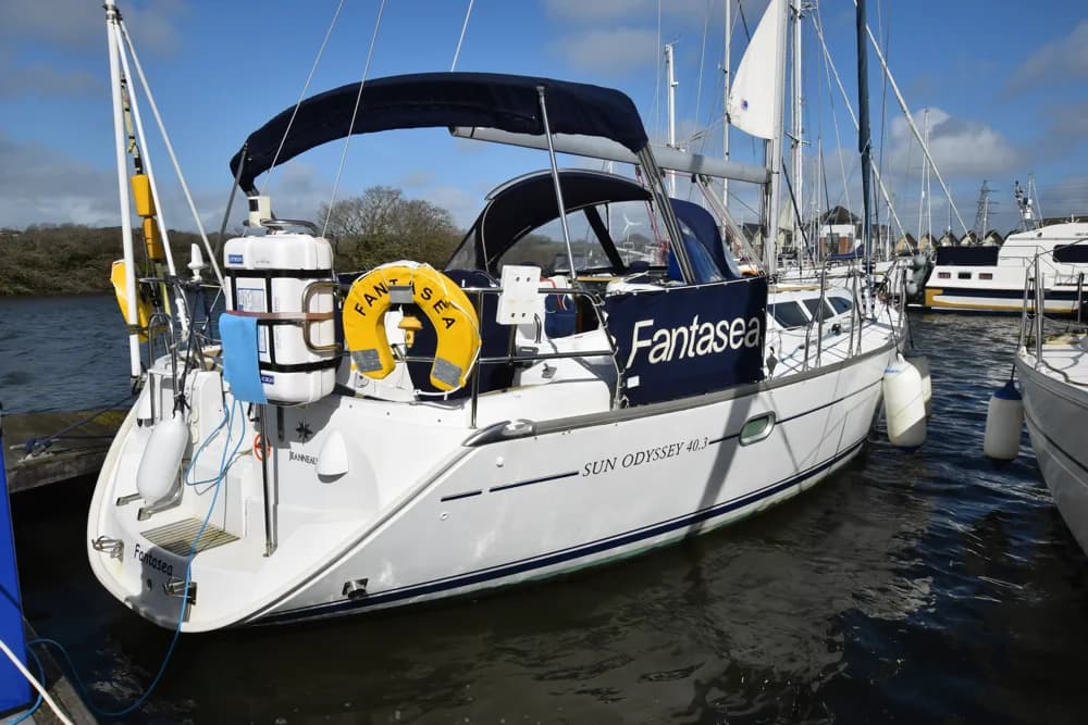 2005 Jeanneau Sun Odyssey 40.3 Boat for Sale in East Cowes