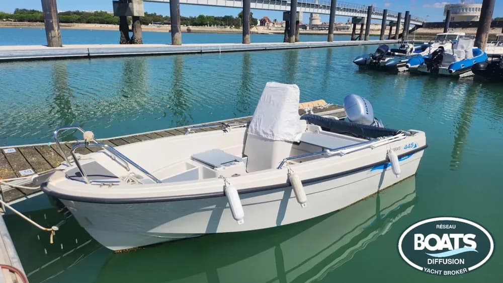 Terhi Finlande 445C avec Remorque