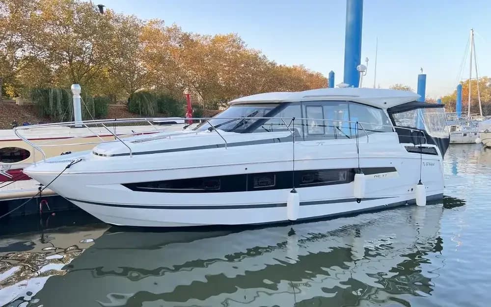 JEANNEAU NC 37