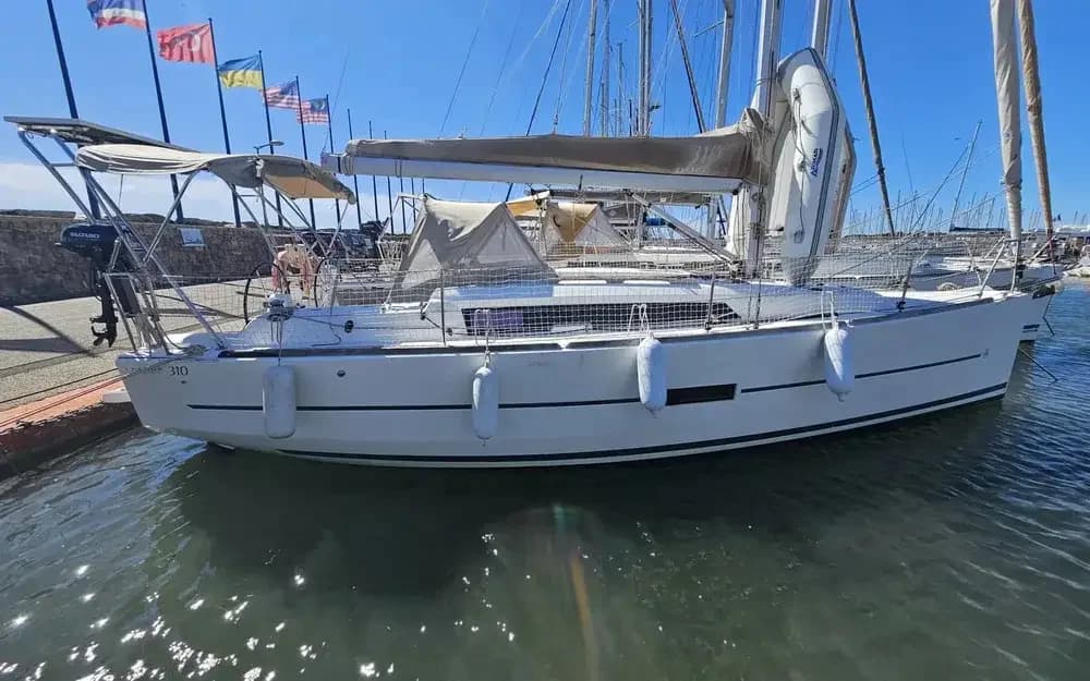 Dufour 310 Grand Large
