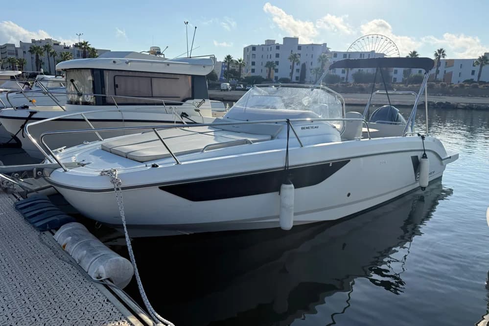 Beneteau Flyer 8 SUNdeck