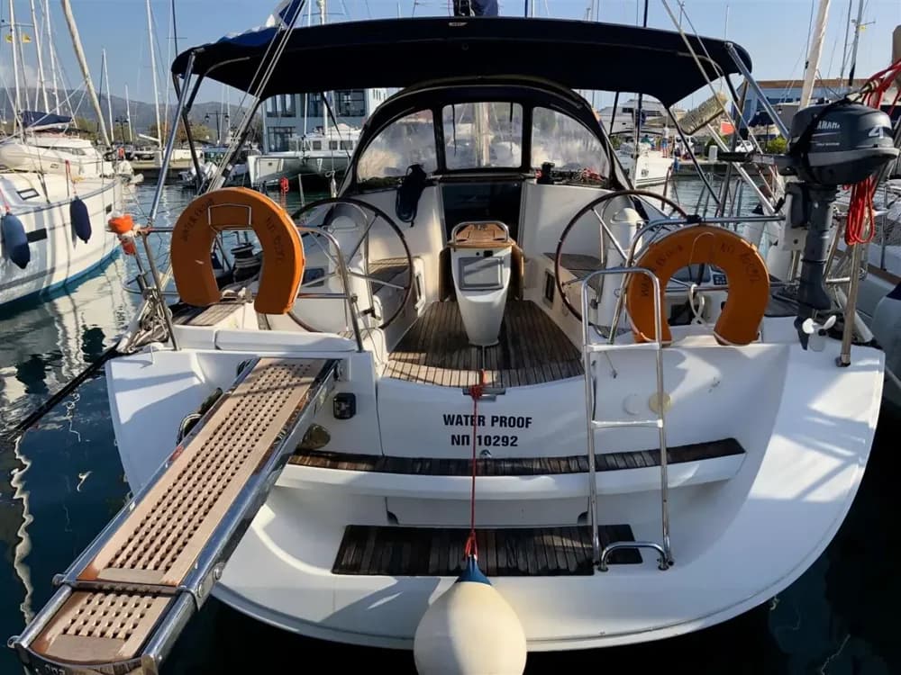 2009 Jeanneau Sun Odyssey 42i Boat for Sale in Port of Poros