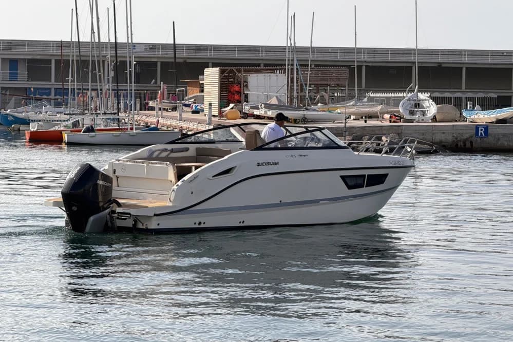 Quicksilver Activ 805 Cruiser