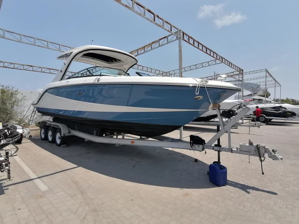 Sea Ray SLX 310 Outboard