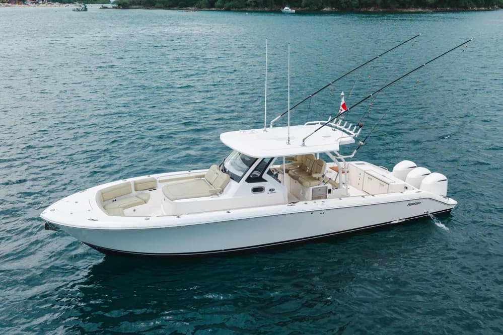 Pursuit S 368 Sport