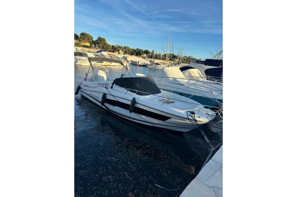 Jeanneau Cap Camarat 7.5 WA