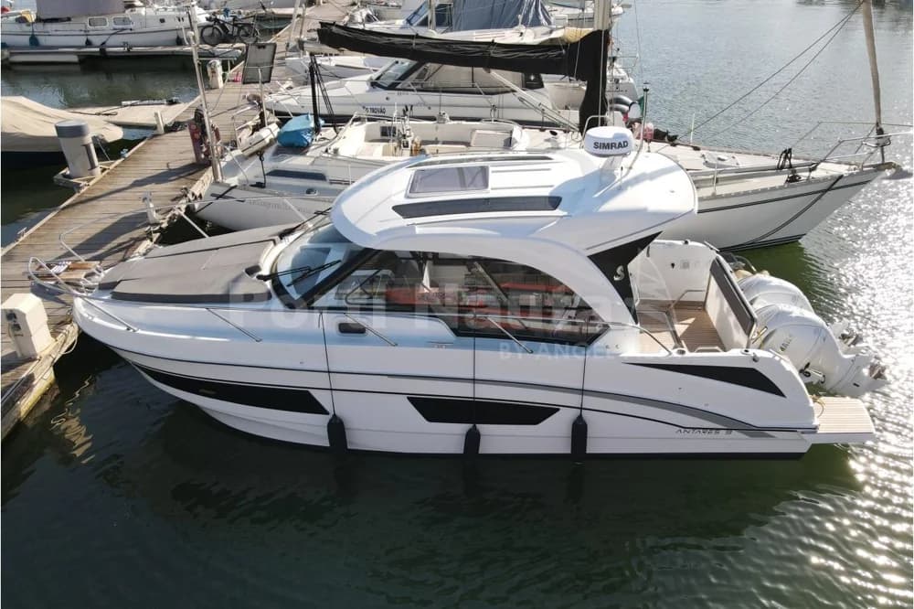 Beneteau Antares 9 OB