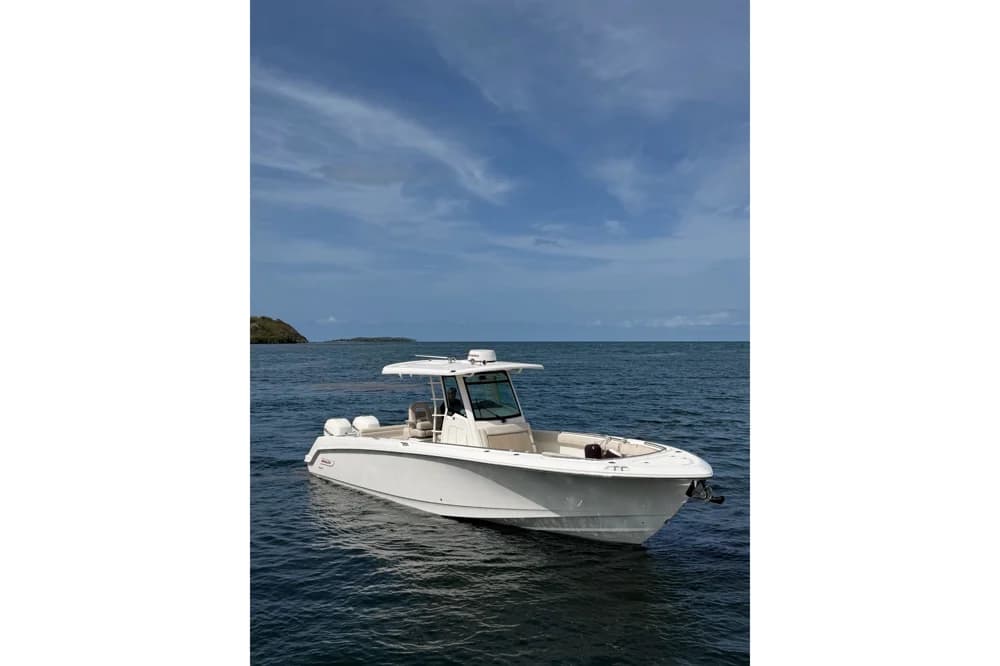 Boston Whaler 330 Outrage
