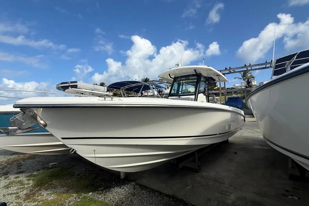 Boston Whaler 330 Outrage