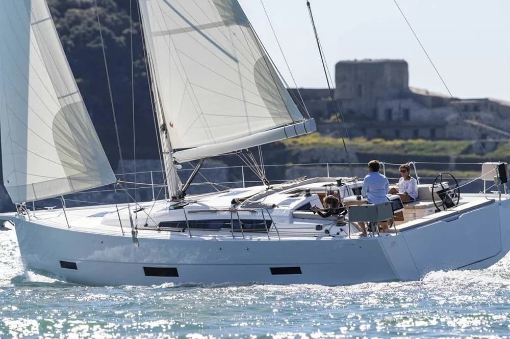 Dufour 430