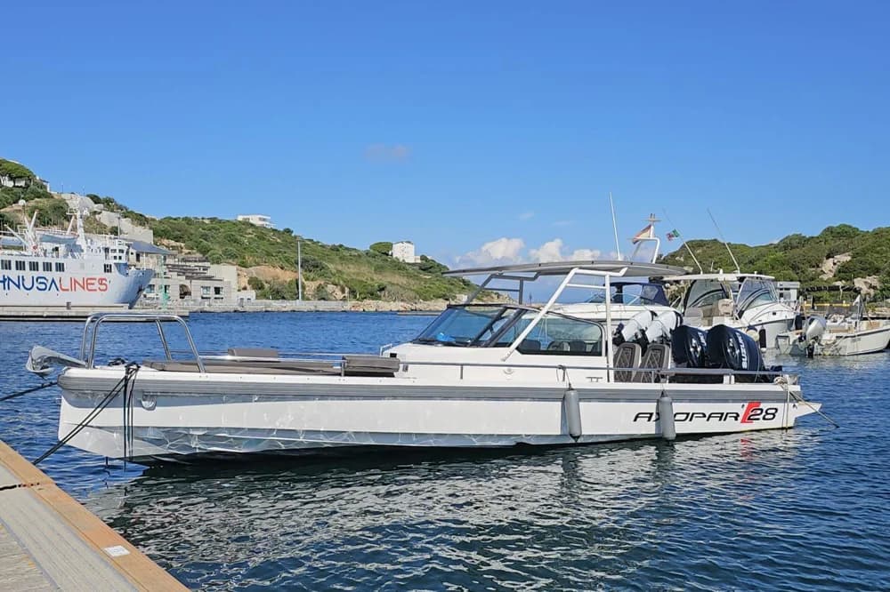 Axopar 28 T-Top
