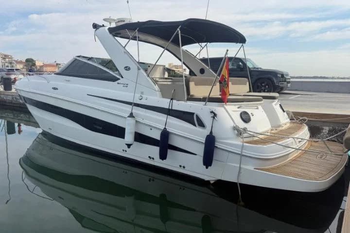 Sea Ray 370 Venture