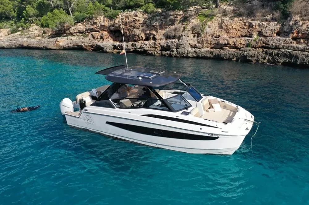Aquila 32