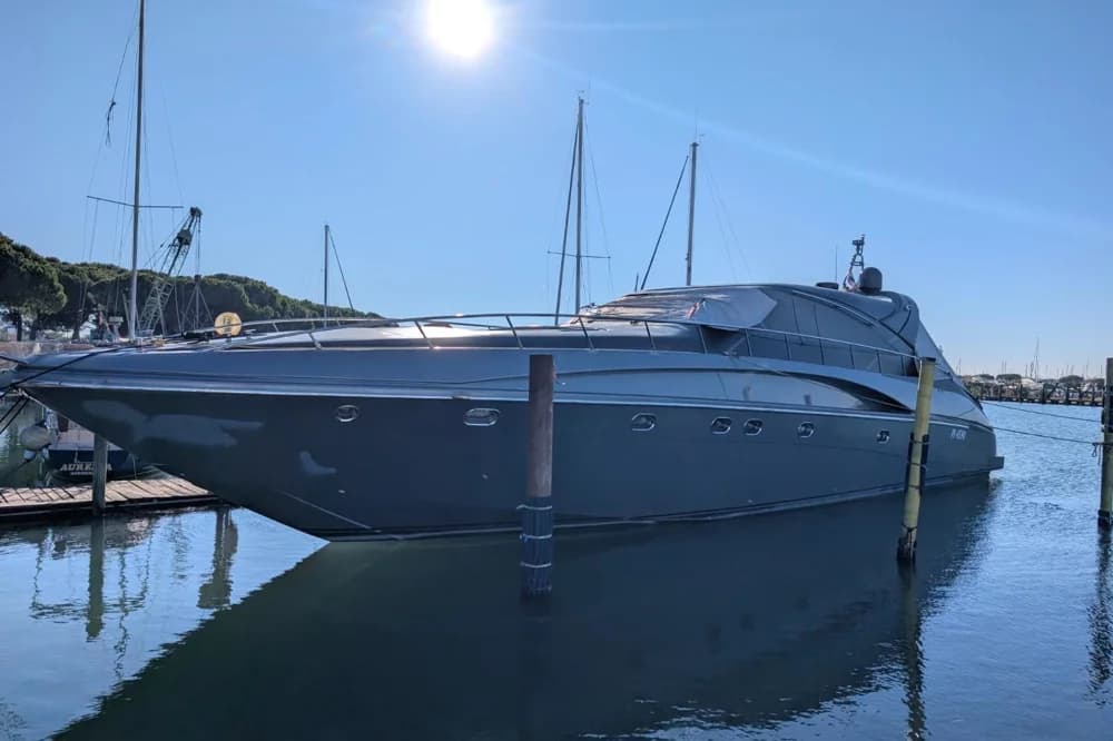 AB Yachts 68