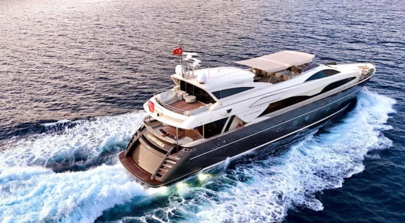 Riva 115' Athena