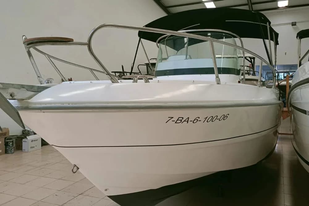 Sessa Marine Key Largo 22