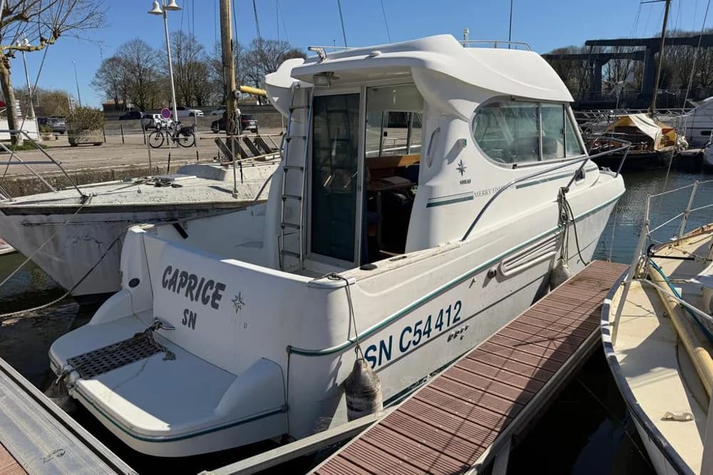 Jeanneau Merry Fisher 805
